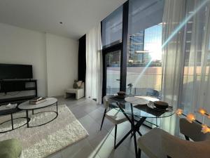 Huge Studio Near Burj Khalifa