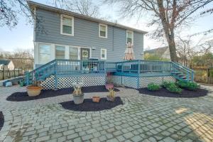 Private Yard and Deck Long-Term Stay in Glen Allen!
