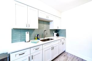 2bd 1ba Sunset 2 3Mins to Beach