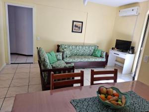 Apto de 3 quartos a 100 metros da praia