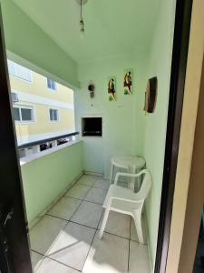 Apto de 3 quartos a 100 metros da praia