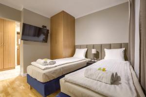 New! Studio with 3 Beds - Easy Access to Airport, City Center & WUM