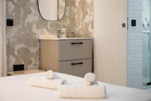 Luxury Apartment Picasso by Nagoa Homes