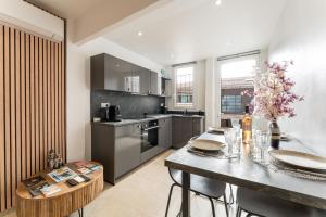 APPARTEMENT BANDOL CENTRE VILLE VUE MER au calme