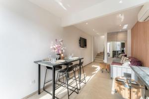 APPARTEMENT BANDOL CENTRE VILLE VUE MER au calme