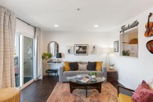 Downtown Nashville Riverfront unit 762