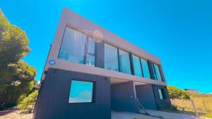 Casa Altamar - Casa Con Vista Al Mar en Playa Cruz del Sur, Chapadmalal Para 6 PAX Con Parrilla y Cochera - Hola Sur