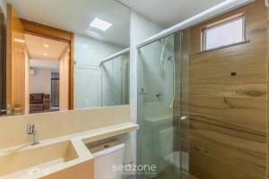 Aptos em condomínio com lazer completo a 450 m da praia - VARs