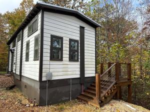 2 Homes Mentone Getaway - Riverfront & Near Parks