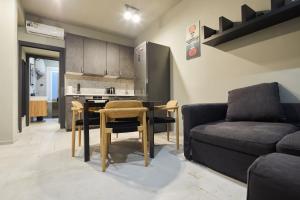 Brand New Apt steps from CityLife, Sempione, MiCo - Tram right outside to Duomo, Brera, Cadorna 15-20 min