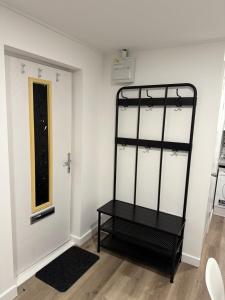 Stylish Modern Gatwick Studio, Free Parking, Free WiFi