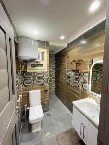 A stylish apartment just minutes from the Pyramids