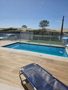 Casa pé na areia com Piscina