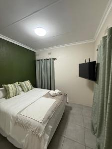 Tambo Touchdown Suites