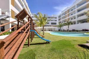 High-end 2BR wPrivate Pool + BBQ + Steps to Beach