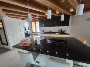 Beau Duplex avec wifi et garage proche des pistes