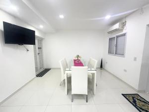 Casa moderna en barrio