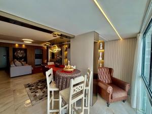 Lindo apartamento a 50 Metros da praia de Balneário Camboriú, com vista mar