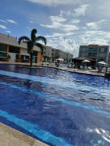 Muro Alto Condomínio Clube Lindo Flat!