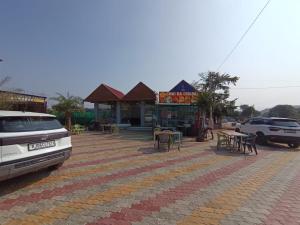 pushkar mountain valley