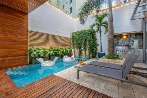 Luxury house, heated pool and Turkish bath Laurels!