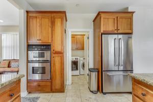 Extended Wine Country Stay! Cozy Home in Sonoma