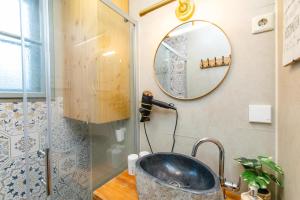 Romantisches Weinkellerhäuschen mit Whirlpool