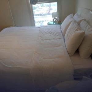 Iconic HF BR Hall 2 Bath Balcony Free- Parking, Pool, Gym & 2 Kids - Al Reem Island