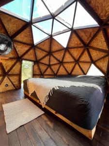 Ikuna Luxury Glamping 1h from Medellin with Private Jacuzzi