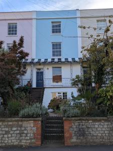 Refined Period 4BD Cotham Home-Sleeps 6-Garage