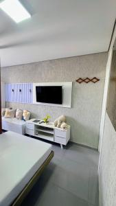 Full Studio Single or Couple Reserve