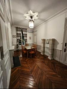 Grand 100 m2 à 5 min de Bellecour