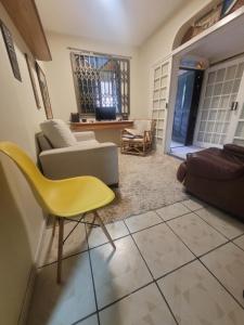 Refúgio perto da praia -250m, Aconchegante Apartamento no Coração de Canasvieiras