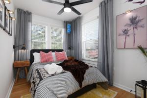 Coastal Loft Retreat near Downtown & Beach