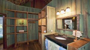 Brisa del Mar Oceanfront Luxury vacation rental on Private Estate