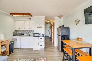 Steps to Water! Beachfront Corpus Christi Condo