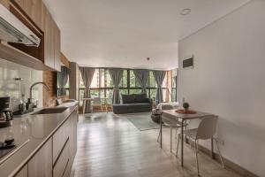 Kyux Building, Style and Comfort