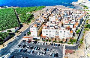 Spacious 3BR Condo With Pool, Wifi & Near Beach