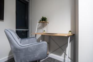 Leeds - City Stay on the River - Sleeps 10 - Central