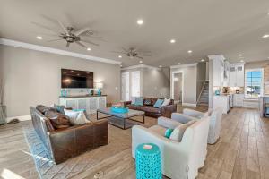 Beach Therapy by GSVR - Beachfront Home with Pool - FREE Activities and Golf