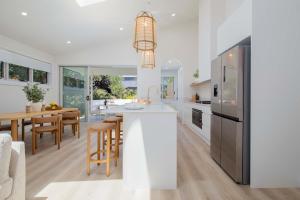 Nirvana Dream Home with Firepit & Walk to Beach