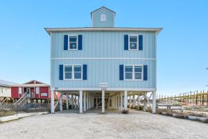 Sol Mate by GSVR - Spacious Beachfront Retreat with Private Pool - FREE Activities and Golf