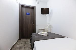 Smart Hotel Rooms near metro 247