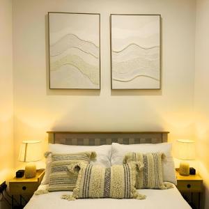 Bournemouth sea view apartment with balcony, minutes from award winning beach and pier