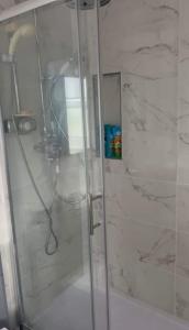 4 Bed Detached Home Perfect for Families & Groups