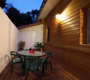 Maisons de vacances Gite L'Annexe : photos des chambres