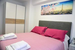 Renovated Apartment Centrally located wifi