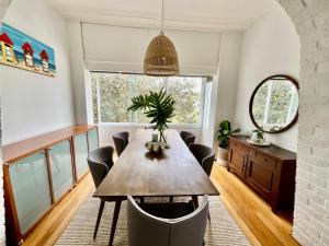 Dolphin Sands - flat barefoot walk to Coogee Beach