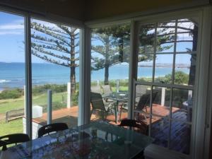 Elandra Hayborough - Pet Friendly No Fencing - No Linen Included