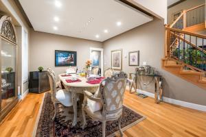 Bright 1BR Suite Near Metrotown Quiet Convenient